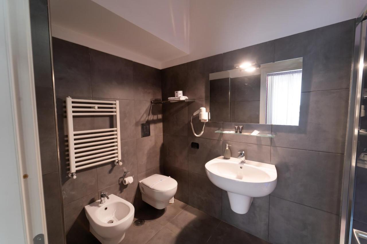 Gasthuis Royal H Umberto I, Centro, By Clapa Group Napels